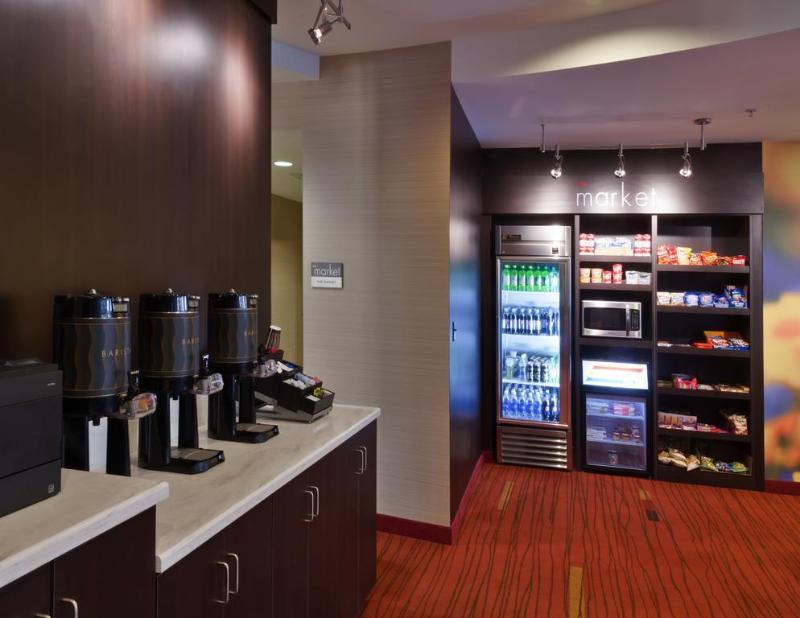 Courtyard By Marriott Valdosta Hotel Екстериор снимка