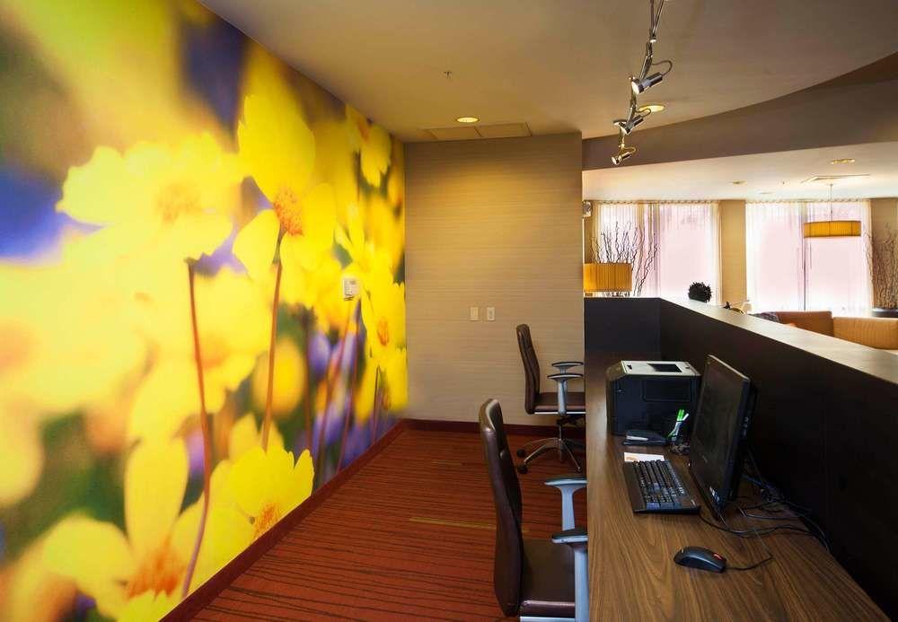 Courtyard By Marriott Valdosta Hotel Екстериор снимка