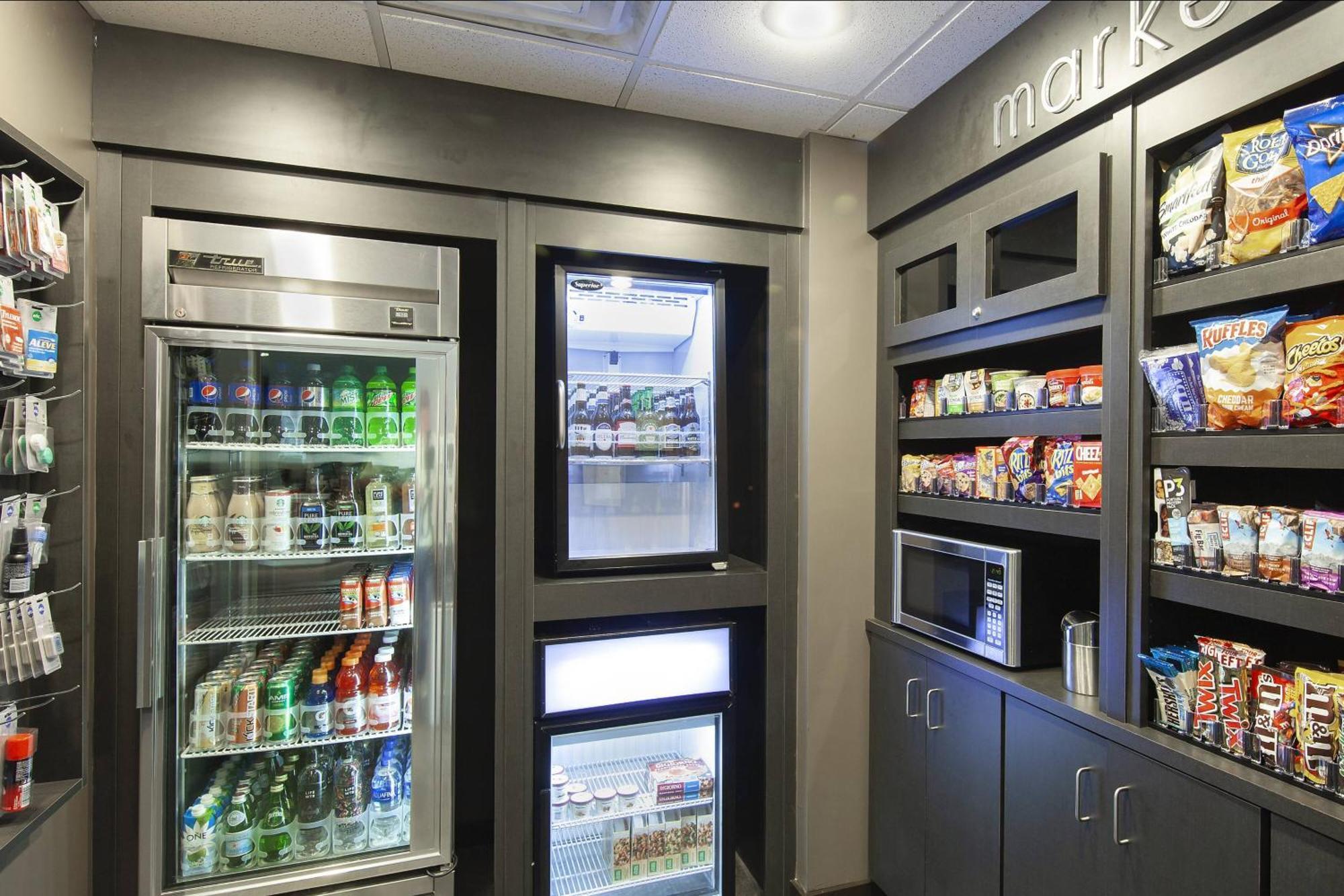 Courtyard By Marriott Valdosta Hotel Екстериор снимка