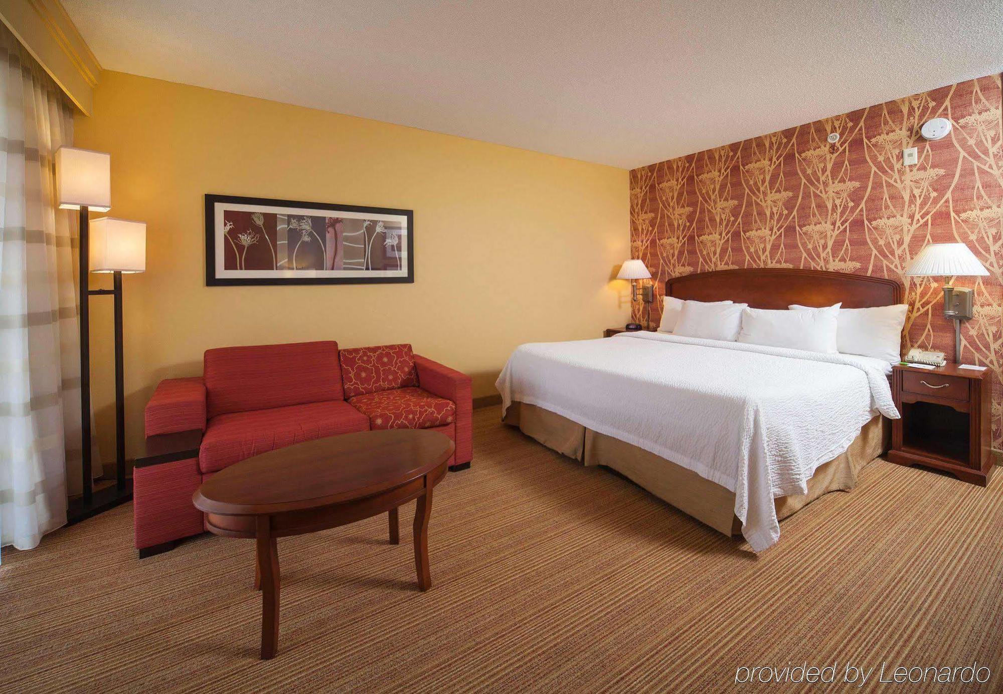 Courtyard By Marriott Valdosta Hotel Екстериор снимка