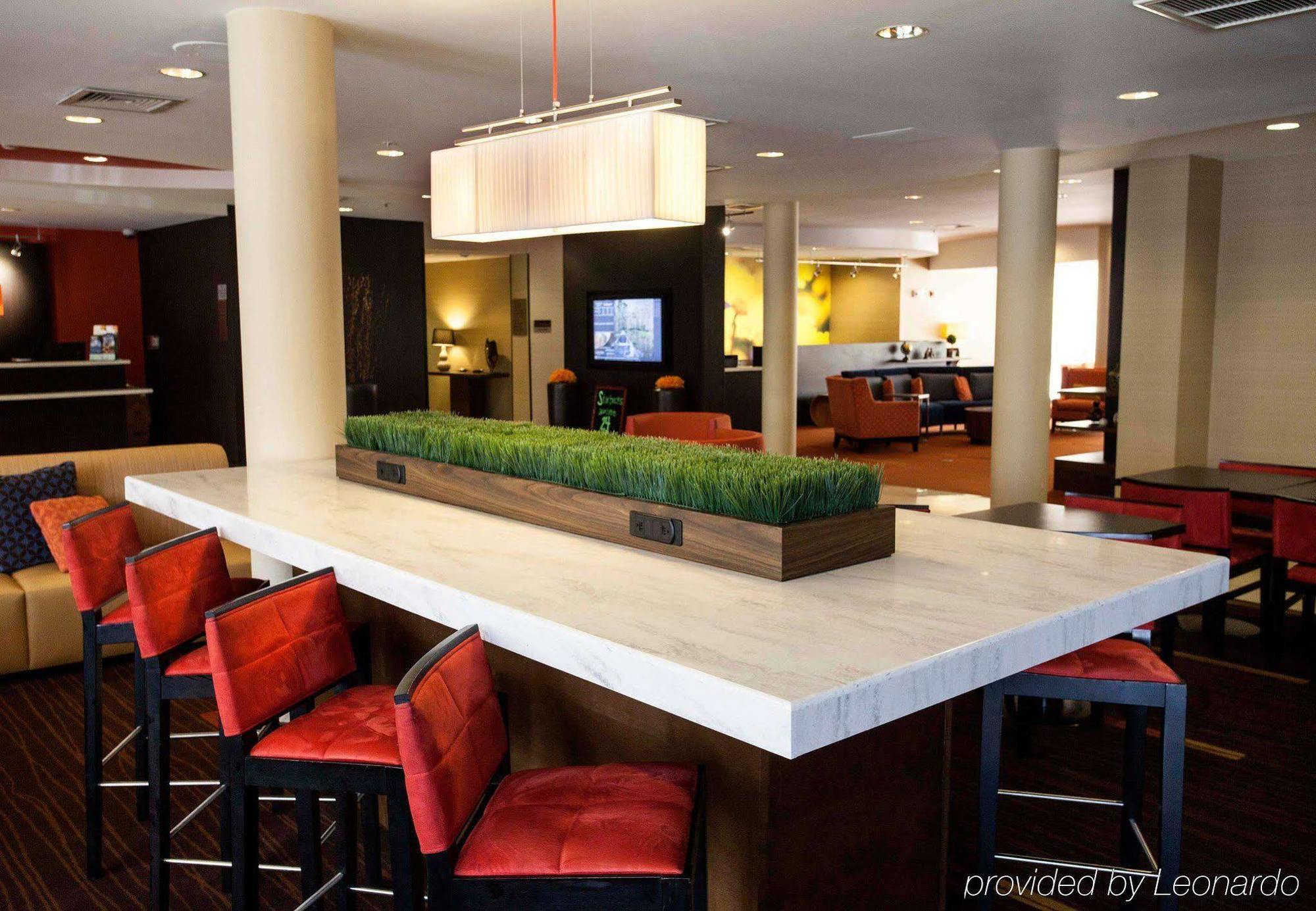 Courtyard By Marriott Valdosta Hotel Екстериор снимка